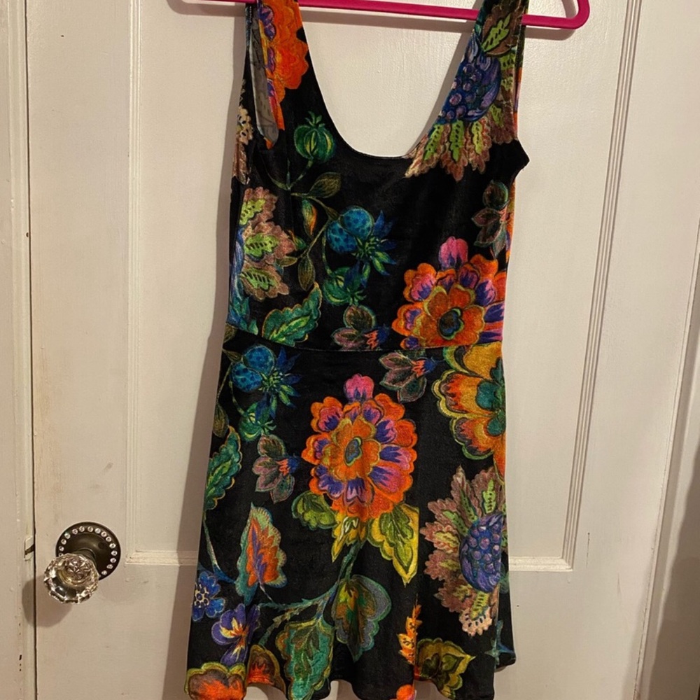 LF Chandelier Velvet Floral Skater Style Dress Size Small